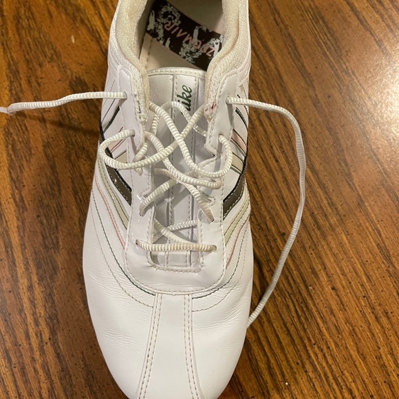 Women’s Nike golf shoes size 9 - Picture 11 of 14